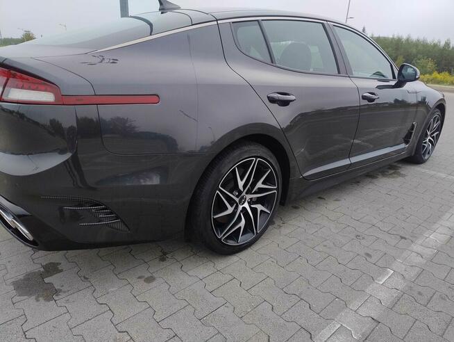 SPRZEDAM KIA STINGER 2.5T 304kM GT LINE AWD 2022 przeb.61yś Warszawa - zdjęcie 2