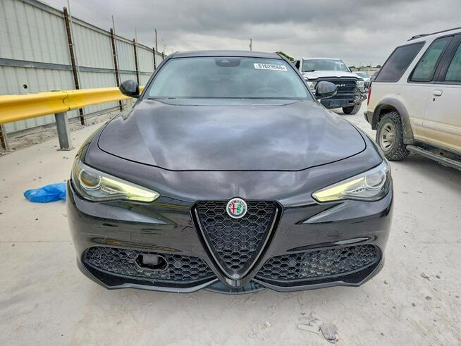 Alfa Romeo Giulia Wersja Ti / AWD / niski przebieg Chwaszczyno - zdjęcie 2