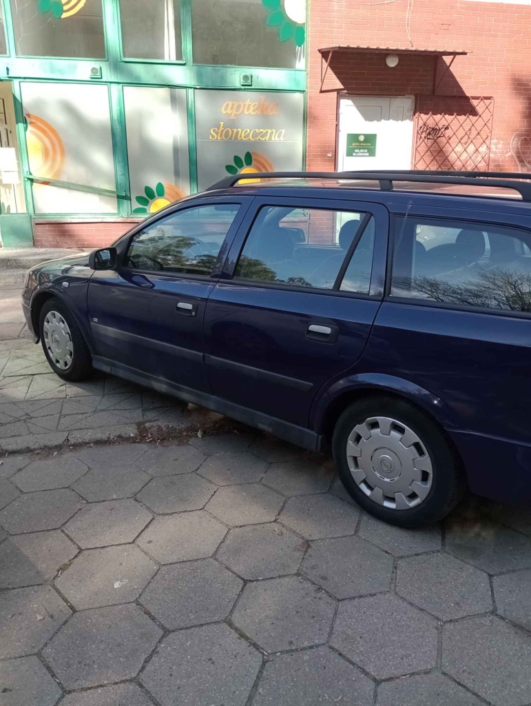 Opel astra 1.4 b  2009r Praga-Południe - zdjęcie 1