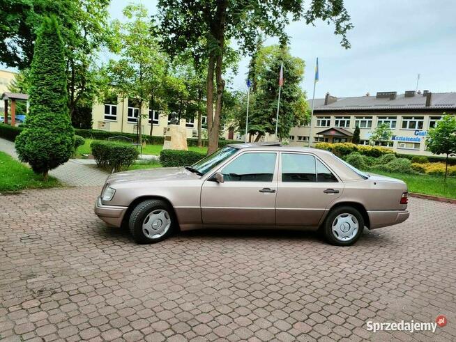 Mercedes W124 E250D ASB Staszów - zdjęcie 11