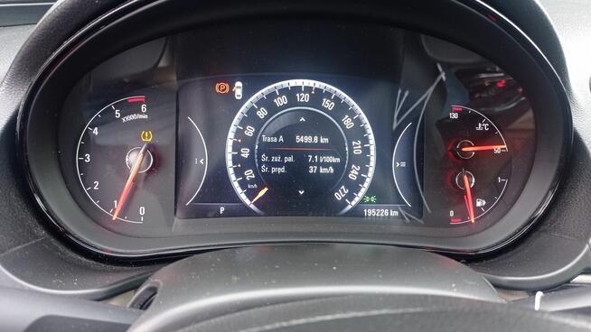 OPEL INSIGNIA 1.6 136KM, przebieg 196Tkm, 26500 PLN Częstochowa - zdjęcie 7