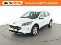Ford Kuga mHEV klima auto navi kamera i czujniki parkowania