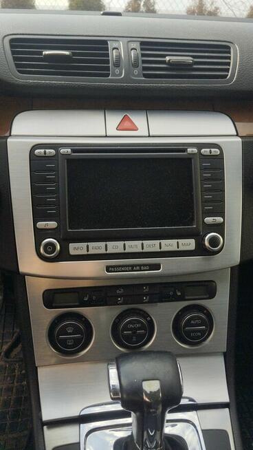 Sprzedam samochód Volkswagen Passat Combi b6 Wylezin - zdjęcie 2