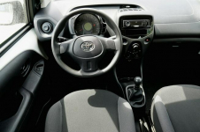 Toyota Aygo 1.0 72KM , 5d hatchback facelift Warszawa - zdjęcie 10