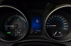 Toyota Auris Salon PL Hybryda 1.8 Serwisowany w ASO Kraków - zdjęcie 12