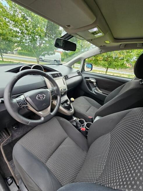 Toyota Verso Hak - 2.2 D-CAT - 2008r Głogów - zdjęcie 4