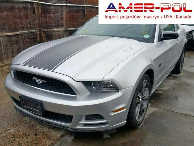 Ford Mustang 2013, 3.7L, manual, po gradobiciu Warszawa - zdjęcie 1