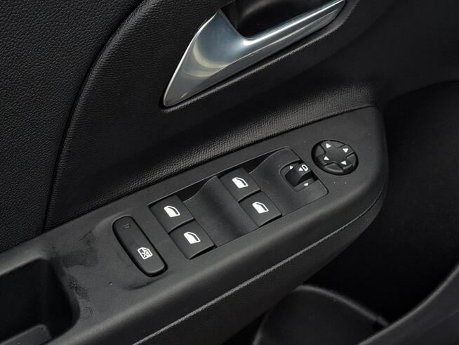 Opel Corsa GS / Podgrzewana kierownica/  Pakiet Zimowy Piła - zdjęcie 9