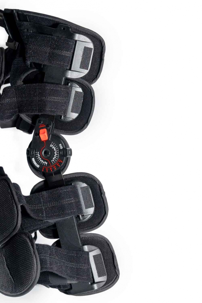 POOPERACYJNA ORTEZA STAWU KOLANOWEGO T-MAX KNEE O-1270 – NFZ Bemowo - zdjęcie 1