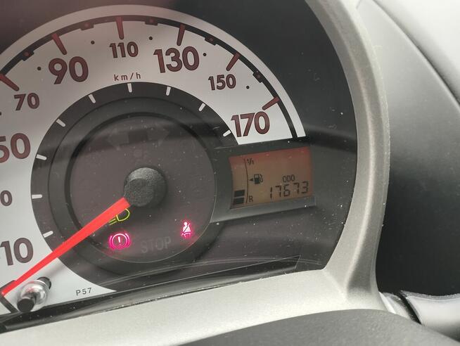 Toyota Aygo 17 tys przebiegu Warszawa - zdjęcie 8