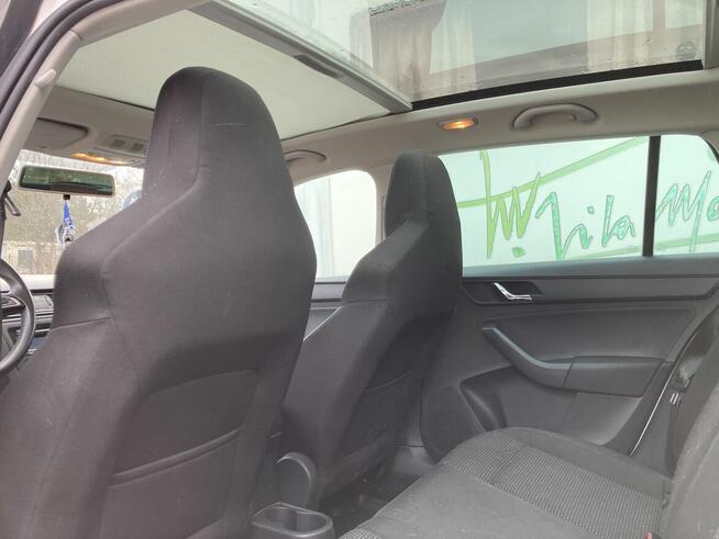 Skoda Rapid 1,2 TSI Panorama Wrocław - zdjęcie 9