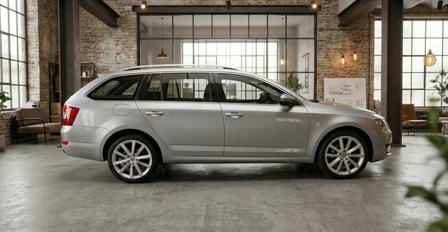 Škoda Octavia Bezwypadkowy biexenon navi piękna Kraków - zdjęcie 4