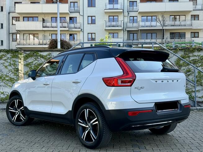 Volvo XC 40 2.0 B4 R-Design Faktura VAT 23% harman &amp; kardon Tarnowskie Góry - zdjęcie 2