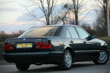 Mercedes E 220 klimatyzacja,zarejestrowany Opole - zdjęcie 4