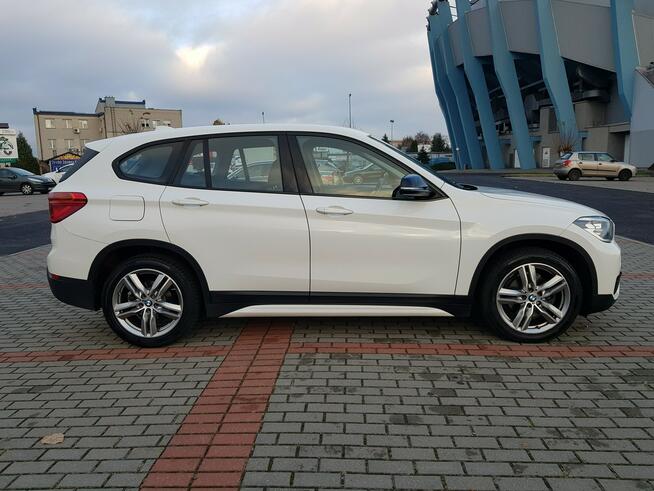 BMW X1 2.0d Sport Line Navi Skóry Zarejestrowany Gwarancja Włocławek - zdjęcie 4