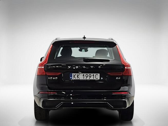 Volvo XC 60 B4 B Plus Dark aut ! Z Polskiego Salonu ! Faktura Vat ! Warszawa - zdjęcie 4