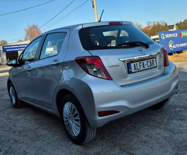 Toyota Yaris 1.33VVT-i*Navigacja*Tylko120tys.km Bibice - zdjęcie 2