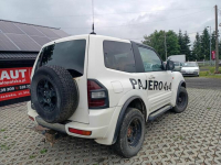 Mitsubishi Pajero 3.2DiD  00r 4x4 Brzozówka - zdjęcie 4