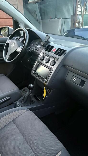 Sprzedam Volkswagen Touran siedmioosobowy 2009 rok Rokocin - zdjęcie 2