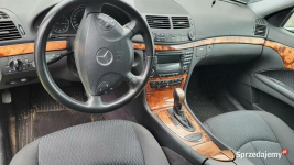 Mercedes E 320 CDI 2004r. kombi Elegance Trzcianka - zdjęcie 7
