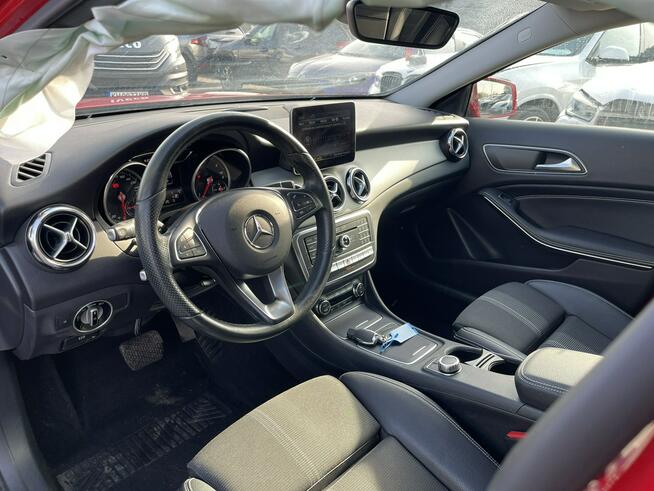 Mercedes GLA 200 AMG line Automat 4Matic Podgrzewane Kamera Skóra Gliwice - zdjęcie 9