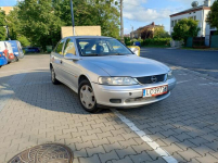 OPEL VECTRA 1.8 Benzyna