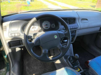 Skoda Felicia 1.3 MPI mały przebieg Police - zdjęcie 9
