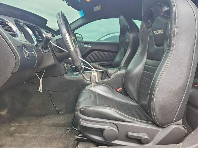 Ford Mustang 5.0 V8 / bogate wyposażenie / Wrocław - zdjęcie 7