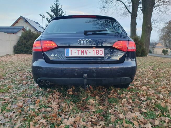 Audi A4 2.0tdi 2009r B8 Duża Navi Alu18 Strobice - zdjęcie 8