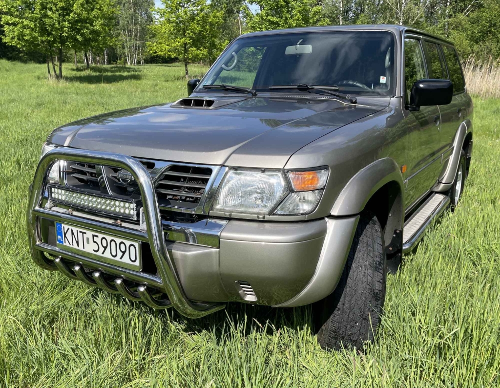 Nissan Patrol GR Y61 Ostrowy Tuszowskie - zdjęcie 1