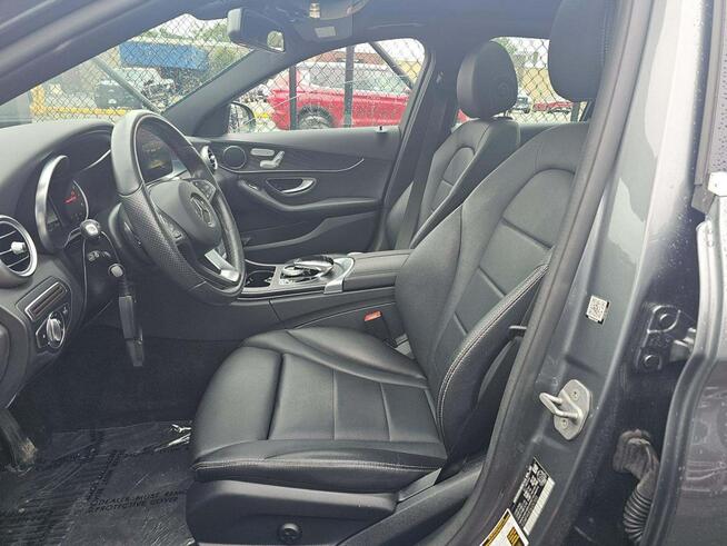 Mercedes C 300 4Matic / pakiet AMG / niski przebieg Chwaszczyno - zdjęcie 5