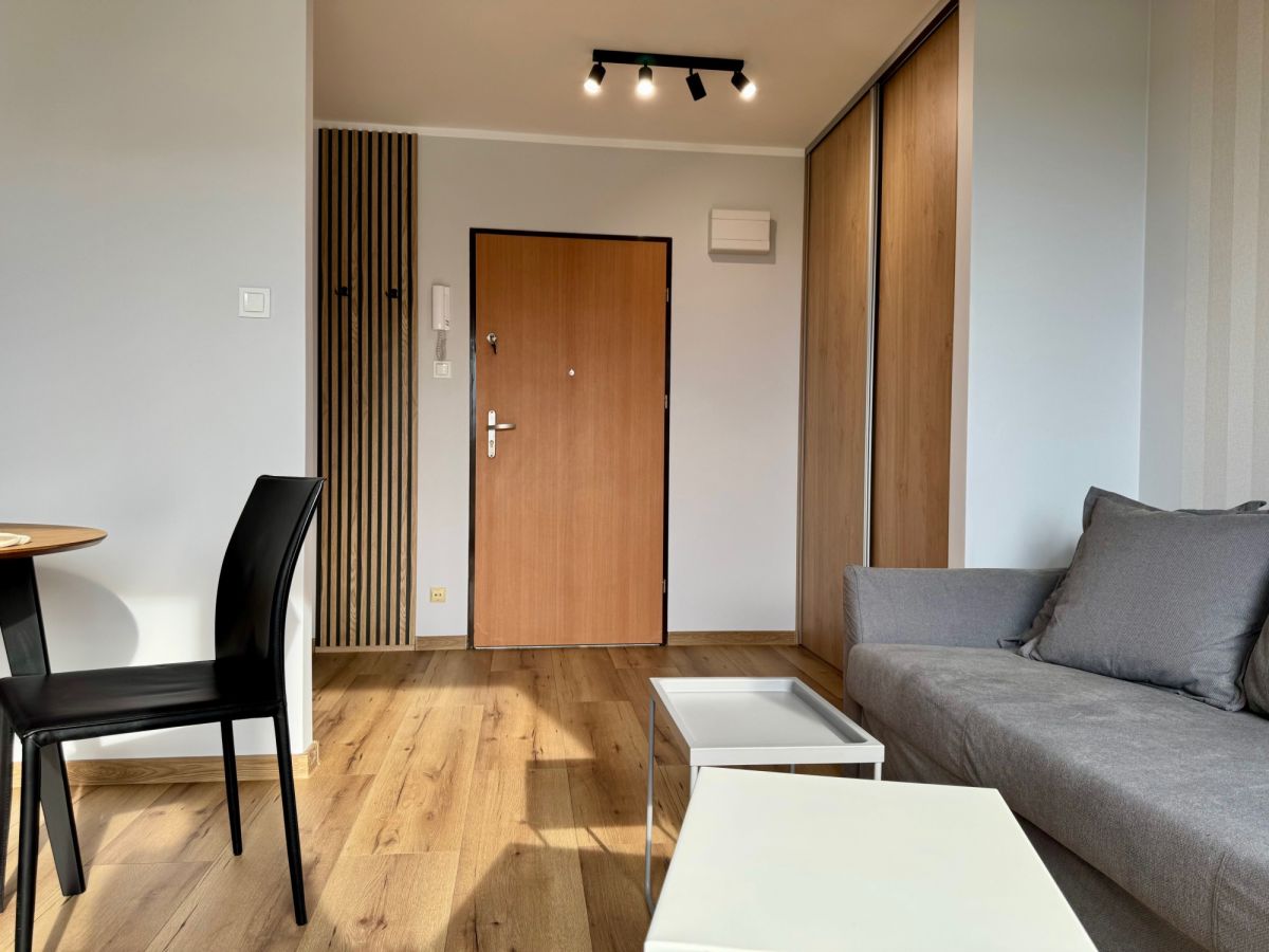 Kawalerka po remoncie, balkon, Kampus Morasko. Poznań - zdjęcie 3