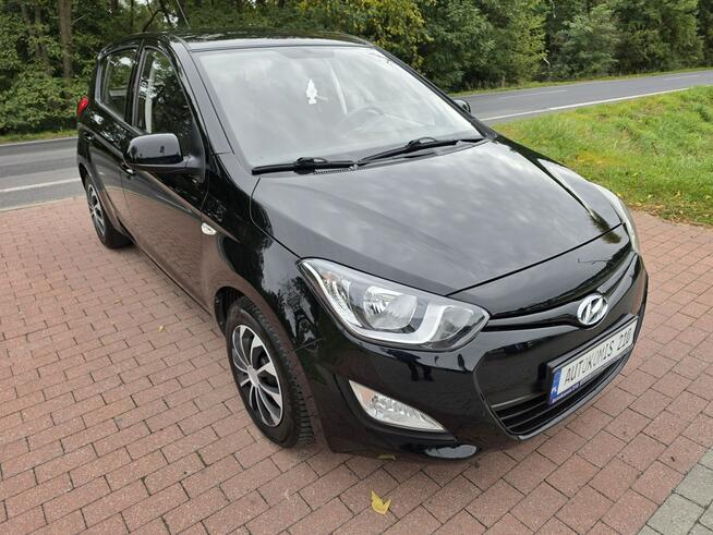 Hyundai i20 1,2 benzynka bardzo niski przebieg 101 tyś km w bdb stanie Cielcza - zdjęcie 11