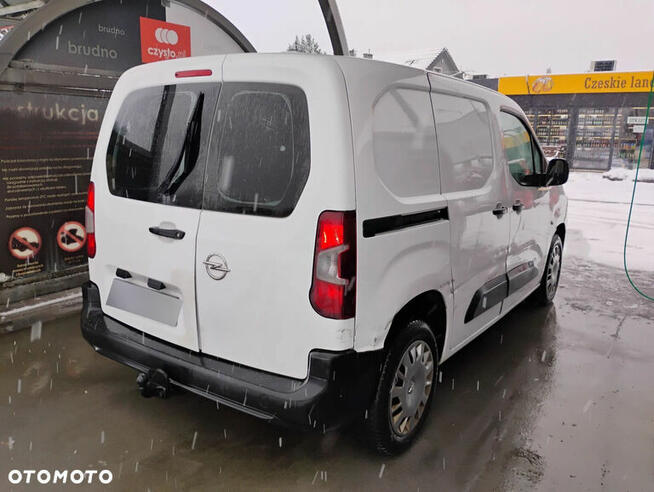 Opel COMBO 2019r, 1.5 CDTI. Lekko przetarty bok. Jeździ Kraków - zdjęcie 3