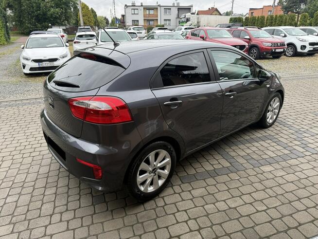Kia Rio 1,2 84KM  klimatronik  Serwis  Koła lato + zima Orzech - zdjęcie 6