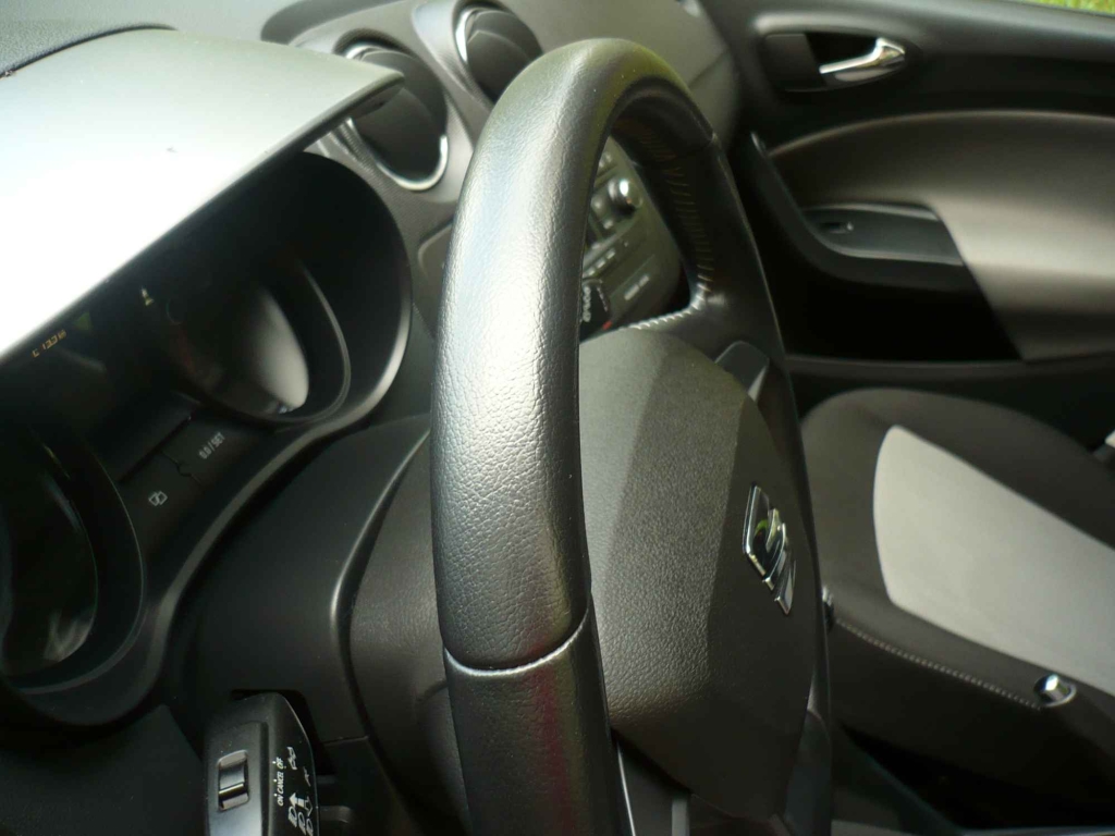 Seat Ibiza 1.4 85km. Niski Przebieg. Piękny kolor. Sztum - zdjęcie 7
