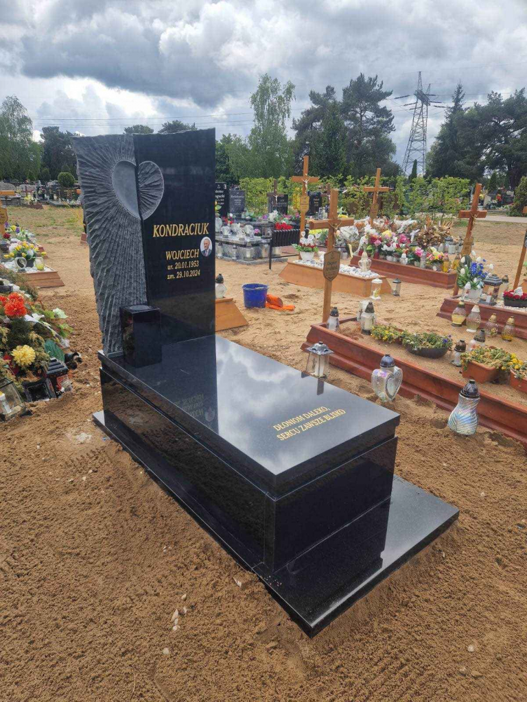 Nagobki granitowe pomniki Żołędowo - zdjęcie 1