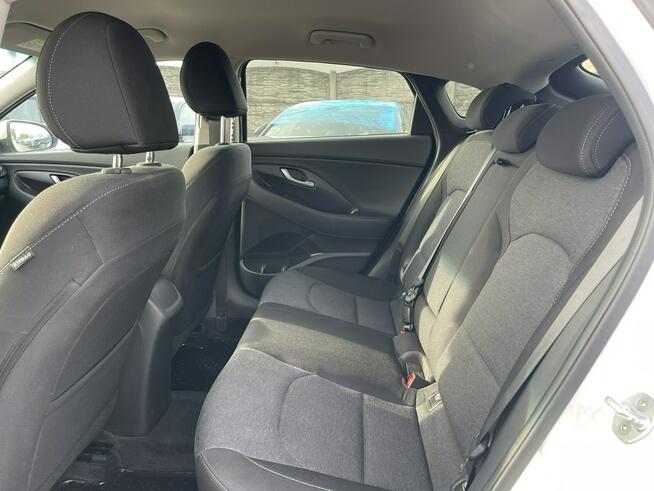 Hyundai i30 Fast back mHEV Kliamtronik Podgrzewanie Kamera LED Gliwice - zdjęcie 11