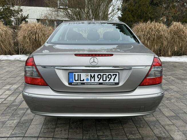 Mercedes E 200 Bardzo zadbana - 100% oryginalny przebieg Poznań - zdjęcie 12