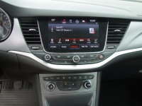 Opel Astra Sports Tourer z 2017 roku z silnikiem 1.6 (1598 cm³) Słupsk - zdjęcie 11