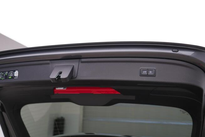 Audi A3 35 TFSI Stronic S-line LED SONOS Virtual Pakiet Karbon Kielce - zdjęcie 11