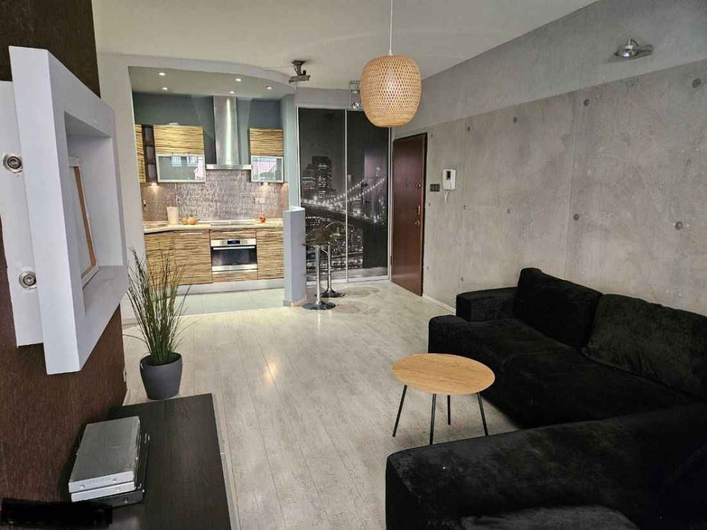 2pok, 48met, Okolice Legnickiej KOMÓRKA/2006 (Wrocław) Stare Miasto - zdjęcie 4