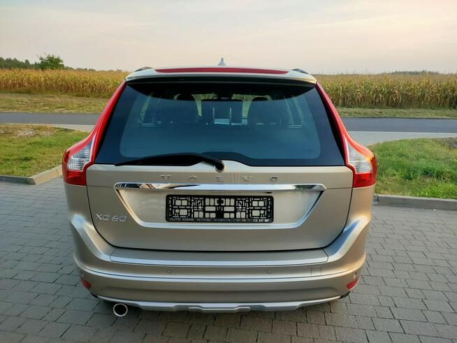 Volvo XC 60 2.0 D3 150KM Klimatronik Nawigacja Kamera Burzenin - zdjęcie 5