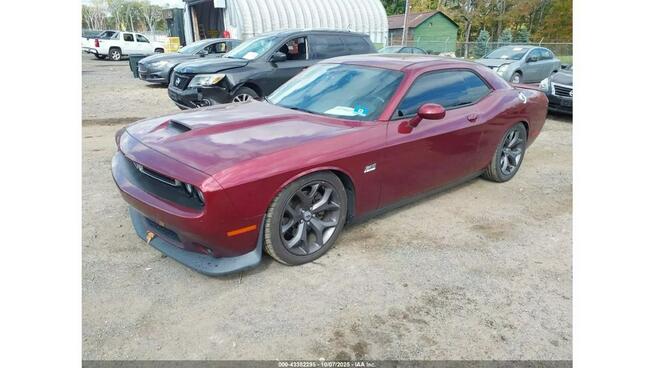 Dodge Challenger / 5.7 372KM / automat / niski przebieg / Tarnów - zdjęcie 1