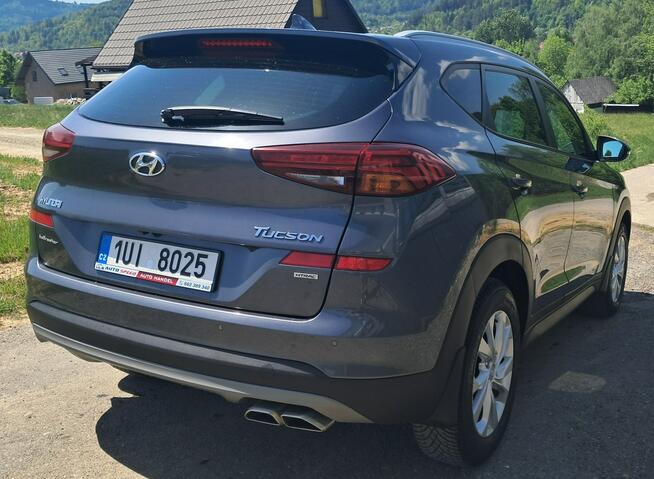 Hyundai Tucson 1.6 Benzyna 177 KM Automat 4x4 Cisiec - zdjęcie 8
