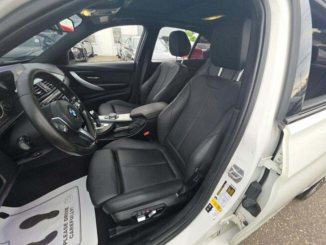 BMW 330 xDrive / M-Pakiet / niski przebieg Wrocław - zdjęcie 6