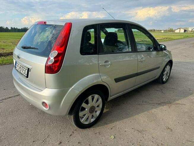 Ford Fiesta Bez korozji, bezwypadkowy, bardzo dobrym stan Kobielice - zdjęcie 7