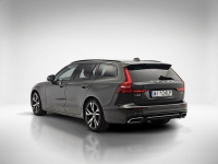 Volvo V60 B4 D Plus Dark aut ! Z Polskiego Salonu ! Faktura VAT ! Warszawa - zdjęcie 3
