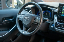 Style + Tech + Connect | Salon PL | Gwarancja Toyota | Bezwypadkowy Kraków - zdjęcie 9