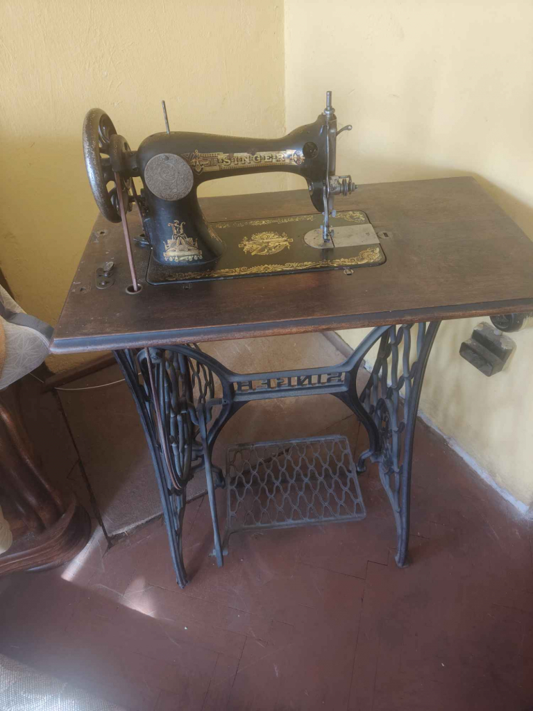 maszyna do szycia Singer Zawiercie - zdjęcie 1